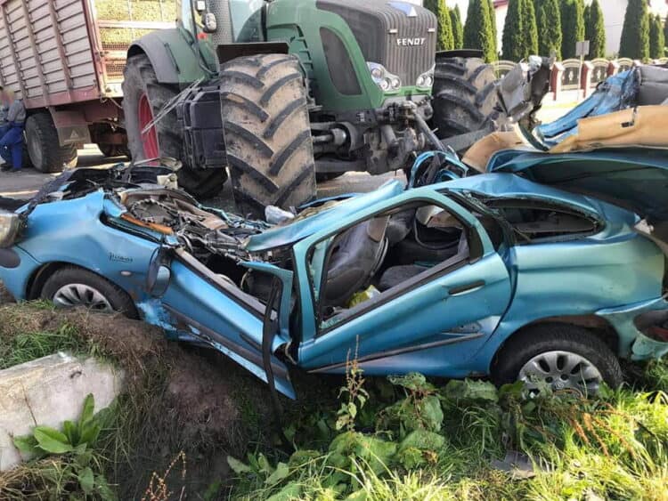 Wypadek z udziałem traktora. Zginęła kobieta