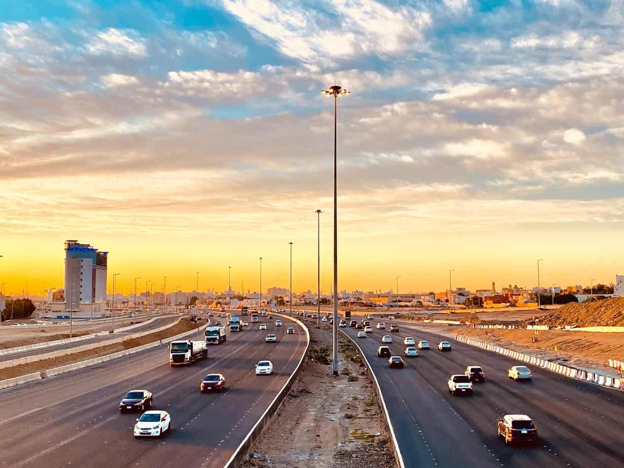 Arabia Saudyjska. Przepisy dopuszczające kobiety do kierowania samochodami nie poprawiły ich sytuacji