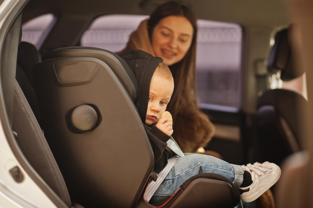Porady dla mam: bezpieczne i komfortowe podróżowanie z maluchem